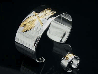 Detailed view of the 925 Sterling Silver Wide Dragonfly Bangle and adjustable ring set