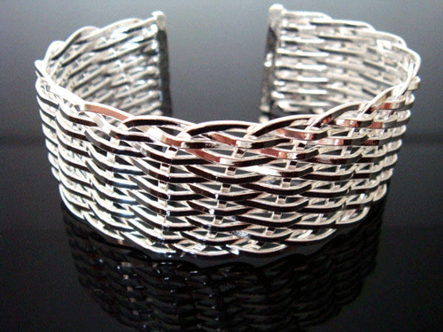 Detailed view of the 925 Sterling Silver Mesh Cuff Bracelet