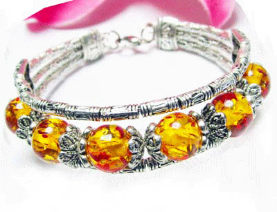 Detailed view of the premium Tibet Silver beaded bangle bracelet