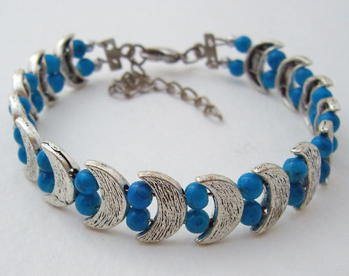 Beautiful turquoise beaded Tibet silver bracelet with intricate historical craftsmanship